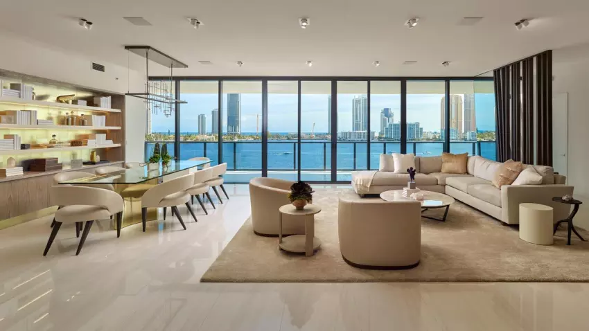 Waterfront residence living room, Miami