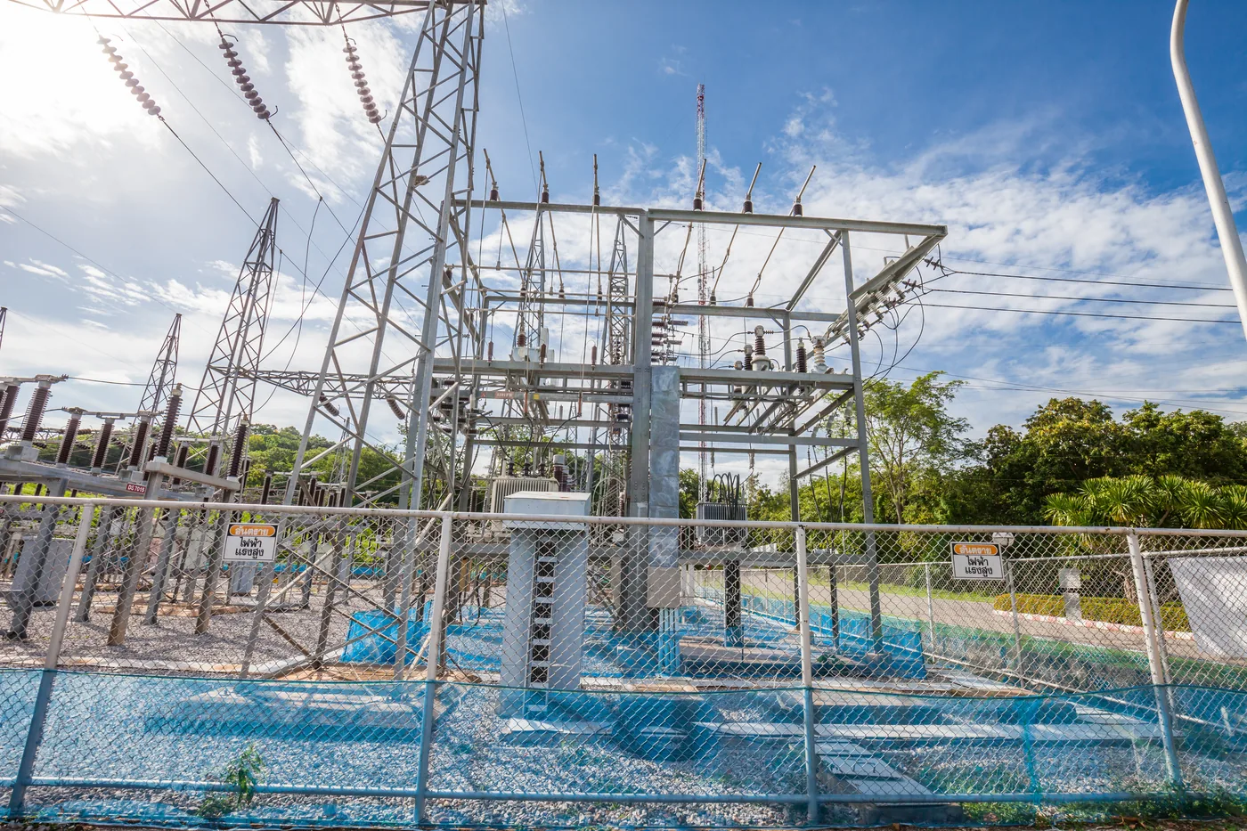 High-voltage electrical substation switchgear, Miami-Dade